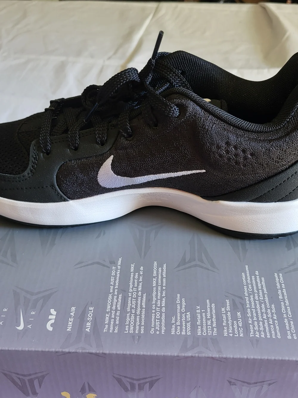 *NEW* Nike Ja 2 Basketball Shoes Black and White Low Men’s 8.5 Women's 10